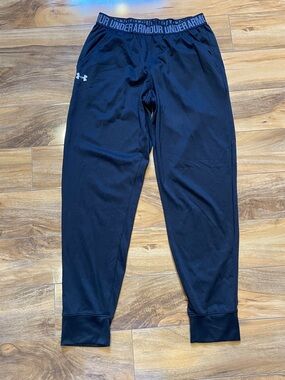 Women’s under Armour, small tall heat gear, lightweight joggers